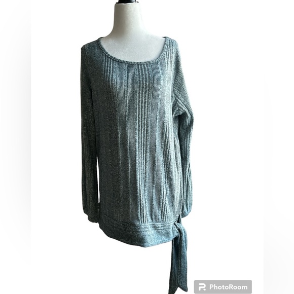 Lilly Morgan, size XL, tie at the bottom, greenishblue and white with pinstripes - Picture 1 of 10